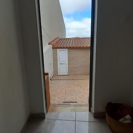 Alvito Guest House - Comfortable Room With Private Bathroom Lissabon Buitenkant foto